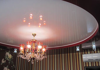 Комбинированные натяжные потолки